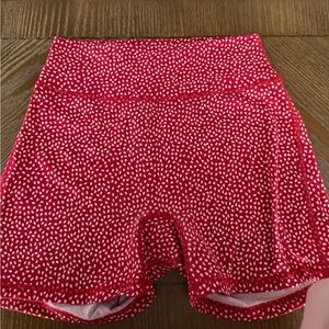 Buffbunny legacy short. Salsa red